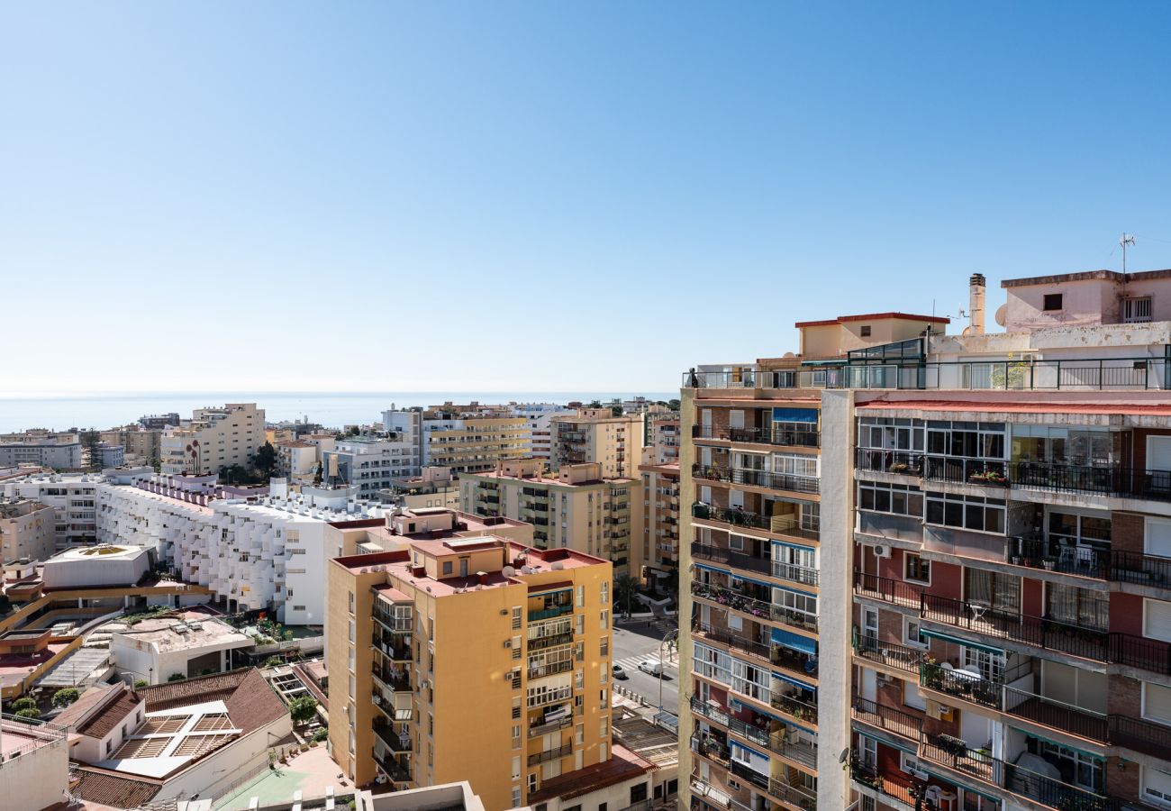 Apartamento en Torremolinos - MalagaSuite Mountain & Coast Horizon