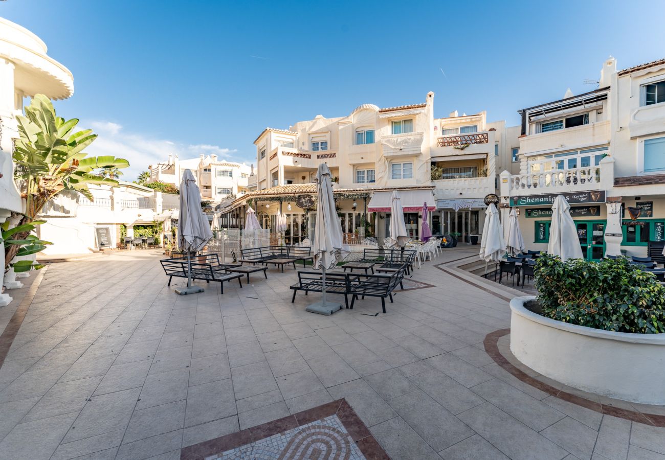 Apartamento en Benalmádena - MalagaSuite Puerto Marina Benalmadena