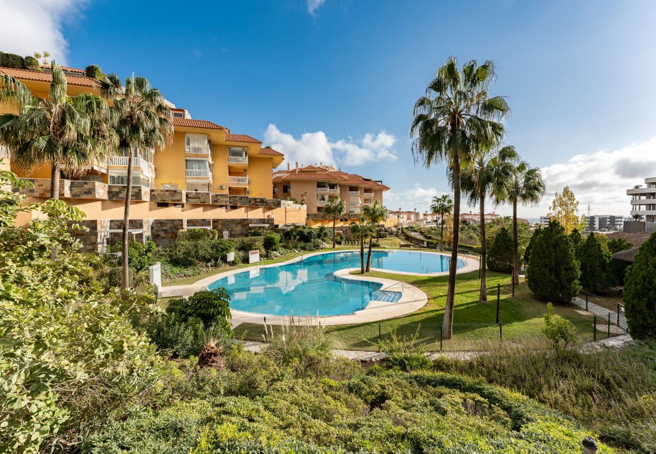 Apartamento en Fuengirola - MalagaSuite Higueron Sport Club&Pool