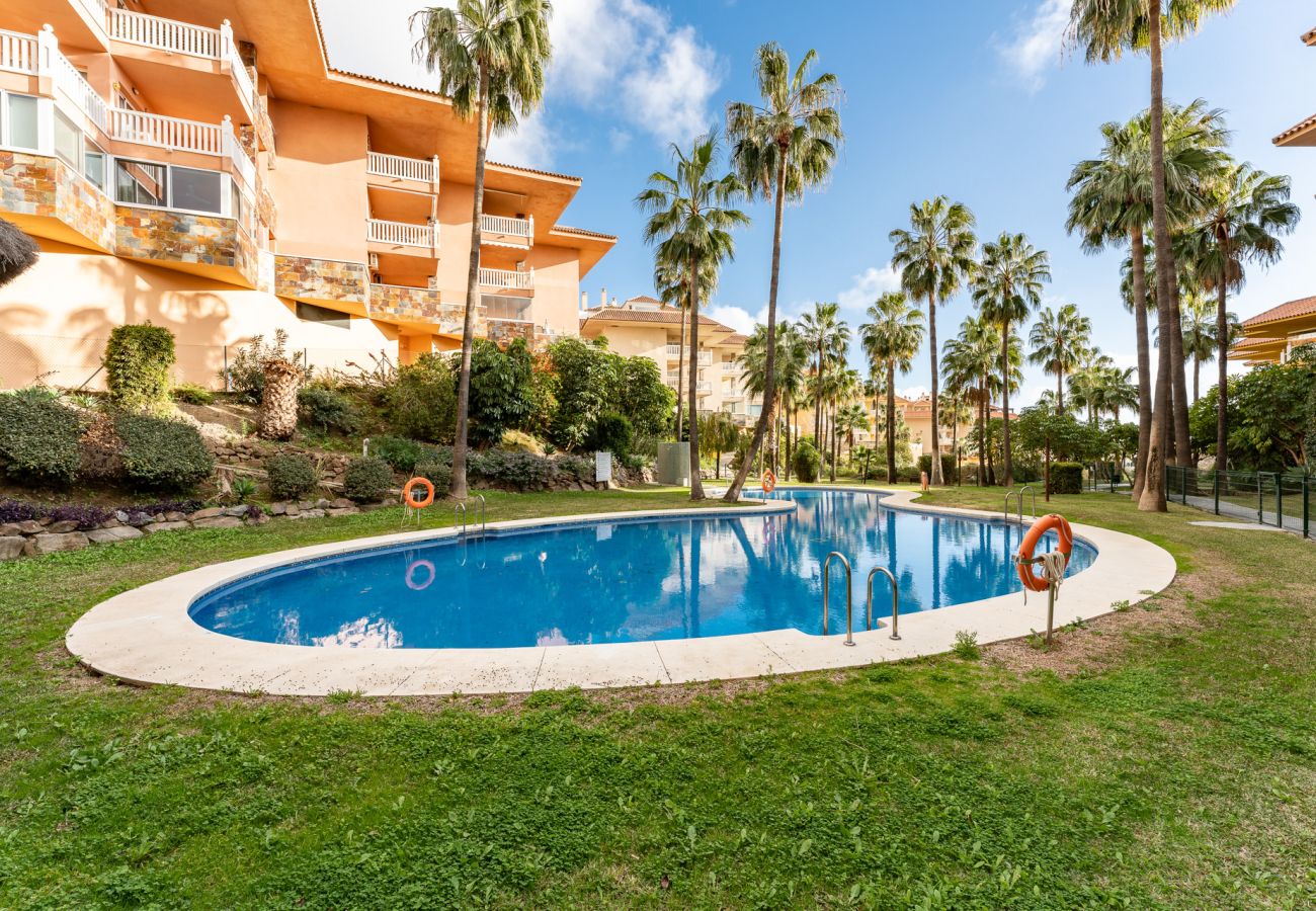 Apartamento en Fuengirola - MalagaSuite Higueron Sport Club&Pool