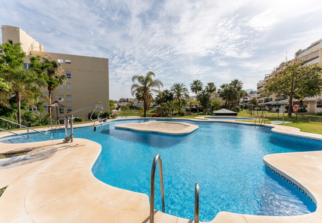 Apartamento en Torremolinos - MalagaSuite Terrace&Pool Playamar