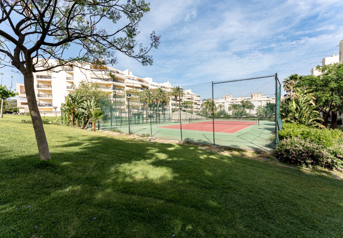 Apartamento en Torremolinos - MalagaSuite Terrace&Pool Playamar