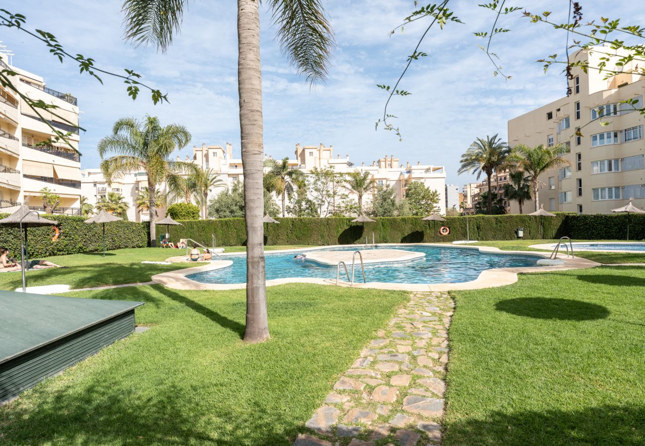 Apartamento en Torremolinos - MalagaSuite Terrace&Pool Playamar