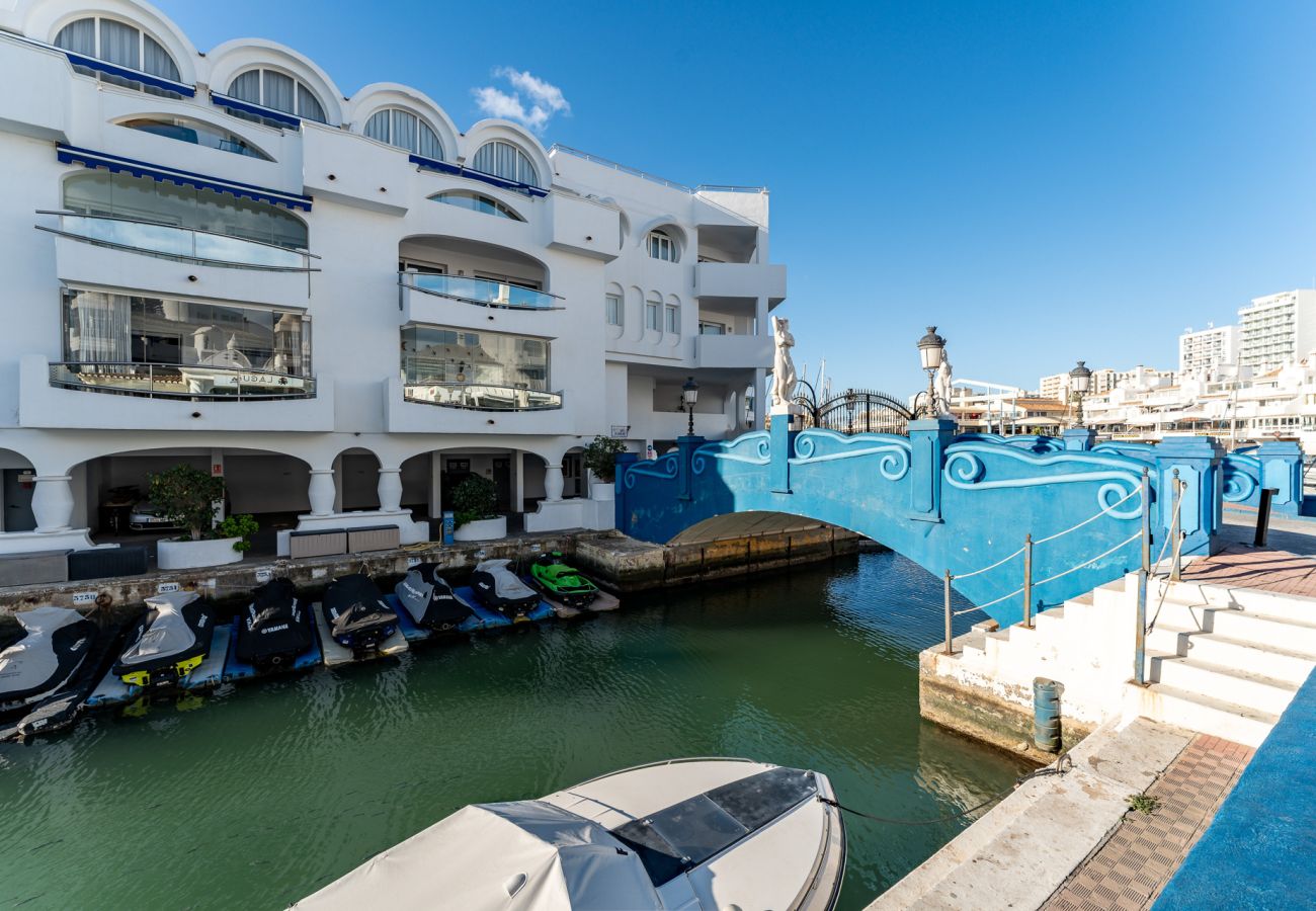 Ferienwohnung in Benalmádena - MalagaSuite Puerto Marina Benalmadena