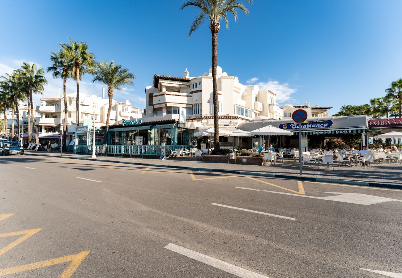 Ferienwohnung in Benalmádena - MalagaSuite Puerto Marina Benalmadena