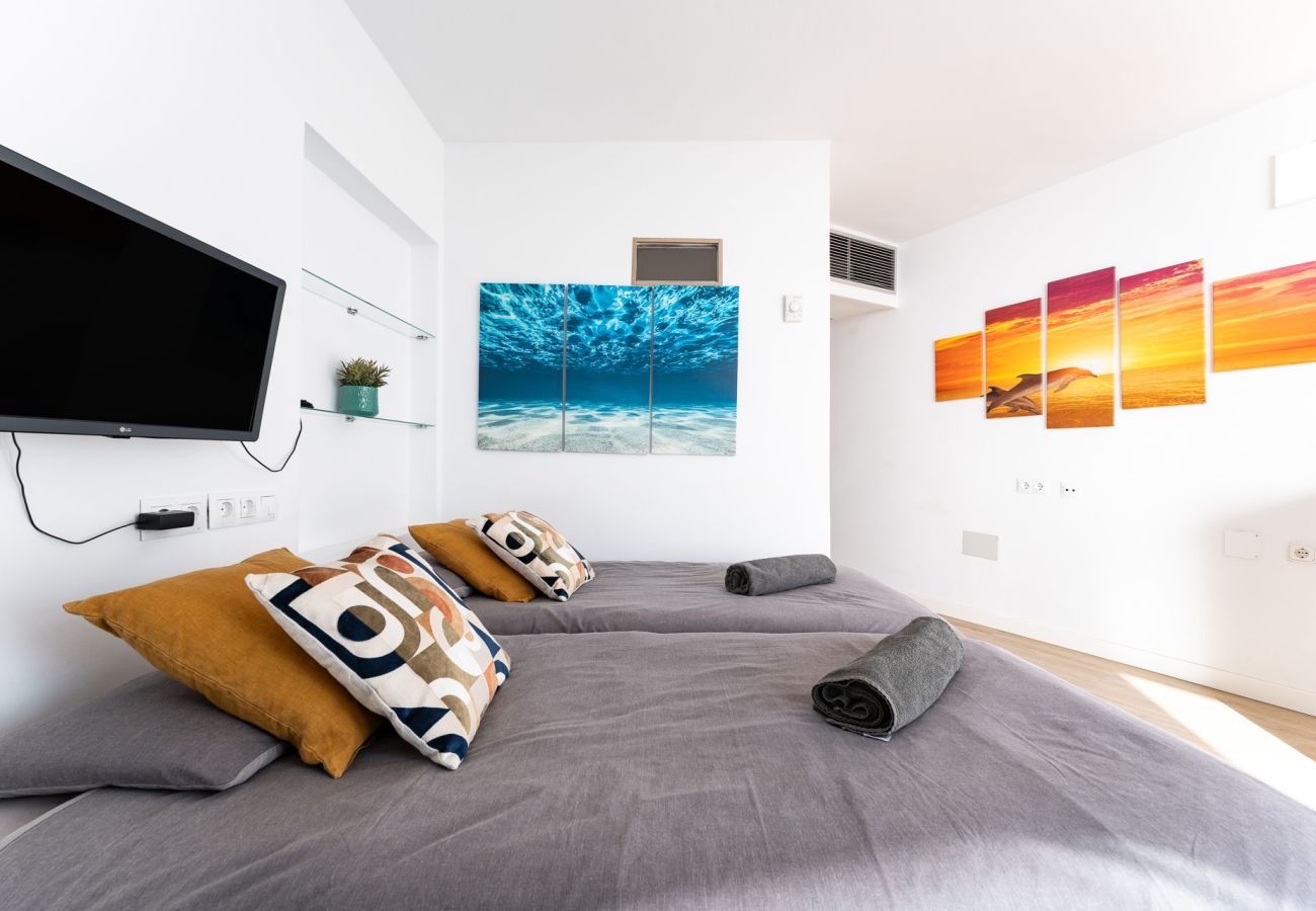 Ferienwohnung in Fuengirola - MalagaSuite Dolphin Beach