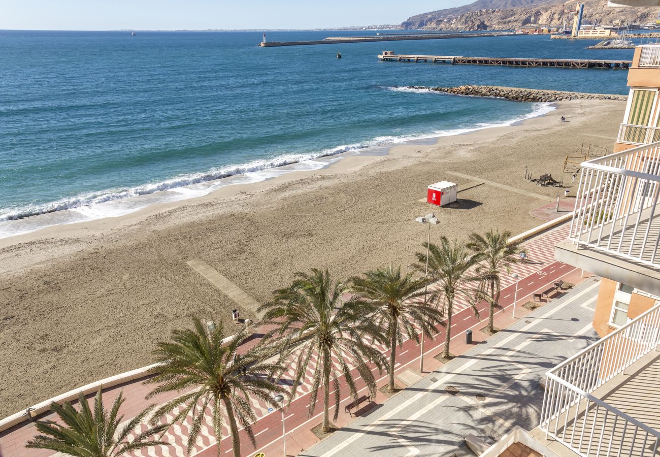 Ferienwohnung in Almería - AlmeriaSuite Impressive Beach Views