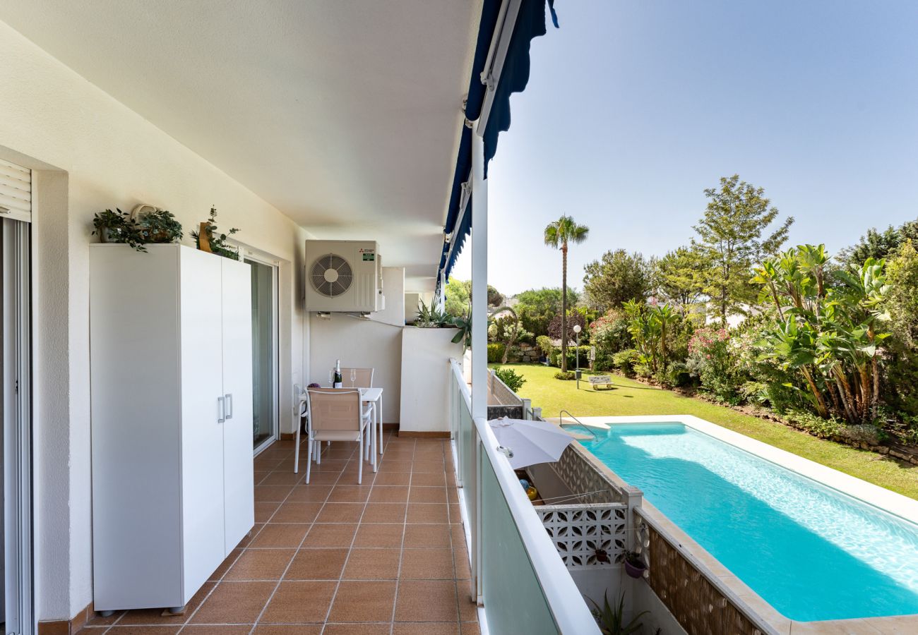 Apartment in Marbella - MalagaSuite Marbella Pool Paradise