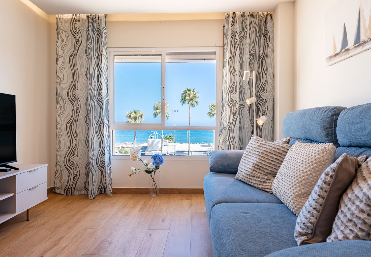 Apartment in Torremolinos - MalagaSuite Las Palmeras Mar