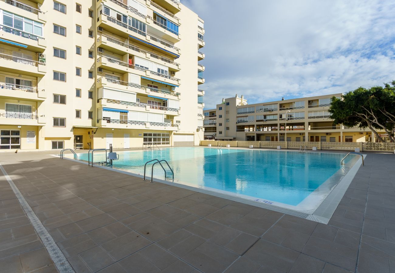 Appartamento a Torremolinos - MalagaSuite Carihuela Seaview