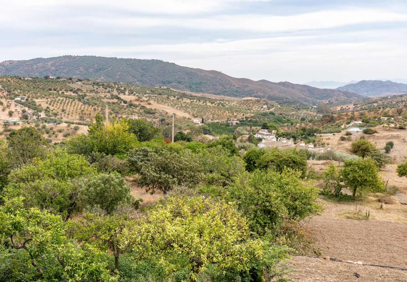 乡间别墅 在 Casarabonela - MalagaSuite Cortijo Robles